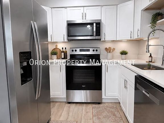 5th image of 1112 T St