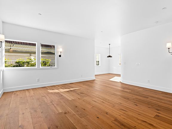 4th image of 1134 17th St APT D
