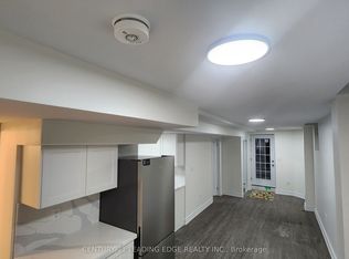 37 Greenview Cir #BASEMENT, Vaughan, ON L6A0B5