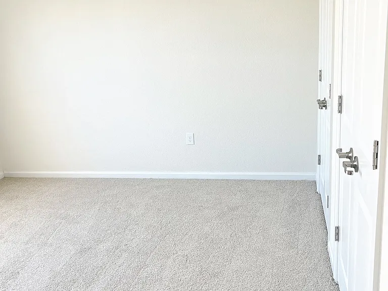 Belmont at Tryon Apartments — Photo 215