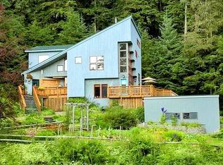 4010 Ridge Way, Juneau, AK 99801