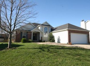 2636 Pipers Ct, Shiloh, IL 62221