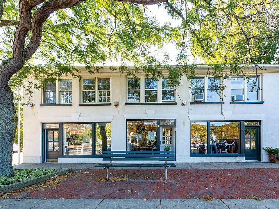1st image of 136 Main St