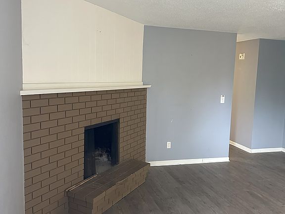 5th image of 1138 6th St NW