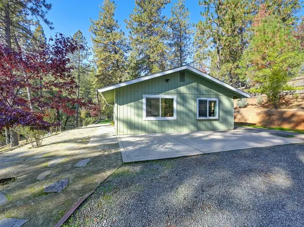 19805 Geisendorfer Rd, Applegate, CA 95703