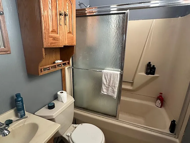 2317 Flora St — Photo 6