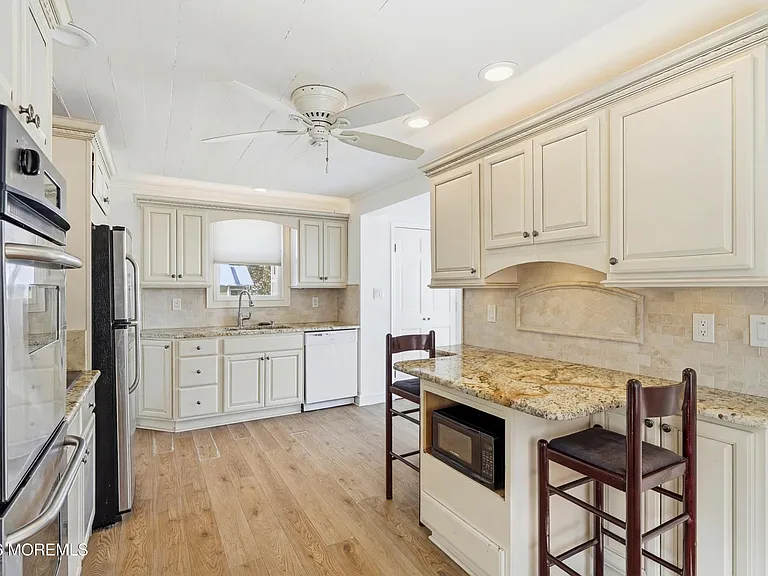 615 Corlies Ave — Photo 21
