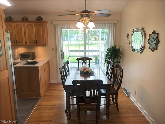5th image of 26949 Eastwood Ln