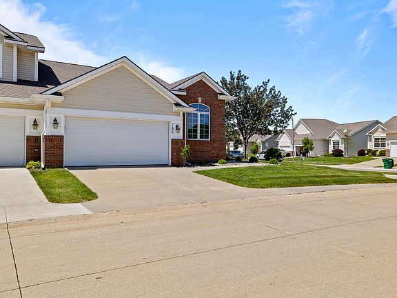 2nd image of 786 White Tail Way