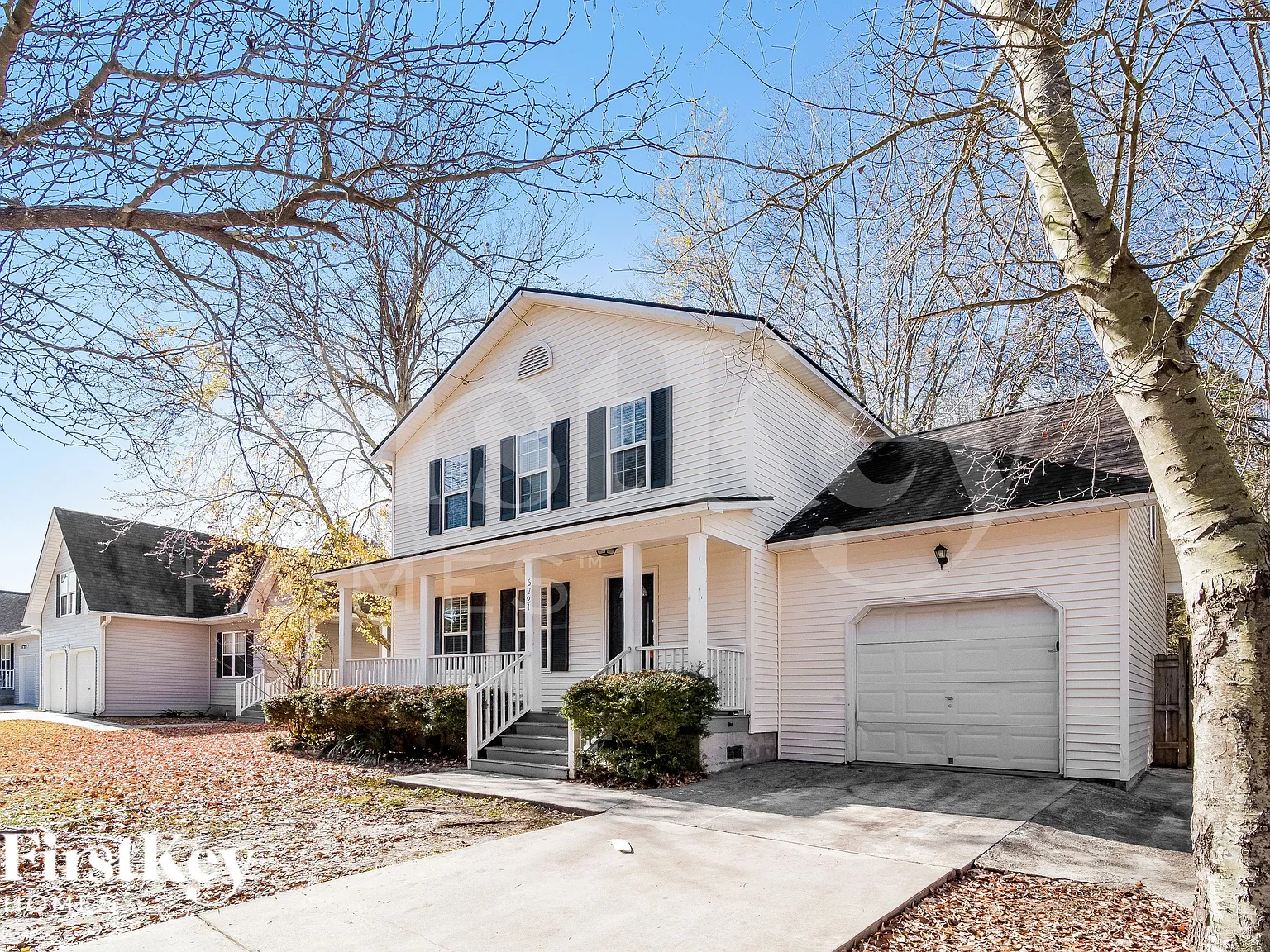 4 bed, 2.5 bath, 1530 sqft, $2,505 — Photo 2