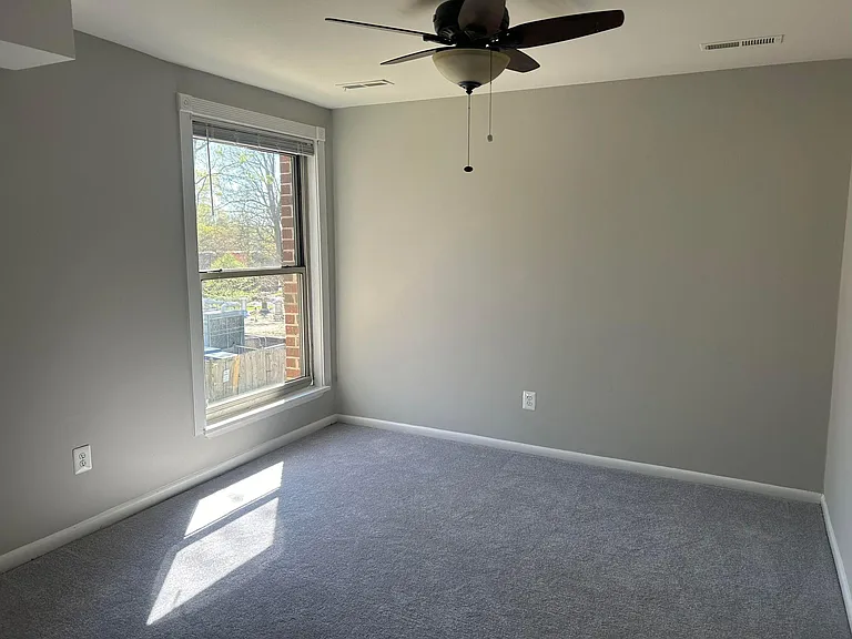 3304 Woodburn Village Dr #22 — Photo 12