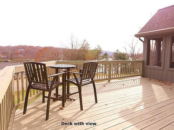 3rd image of 824 Valleywood Heights Dr
