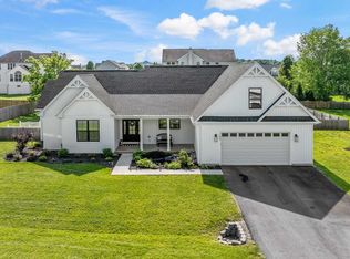 149 Moonstone Dr, Kearneysville, WV 25430