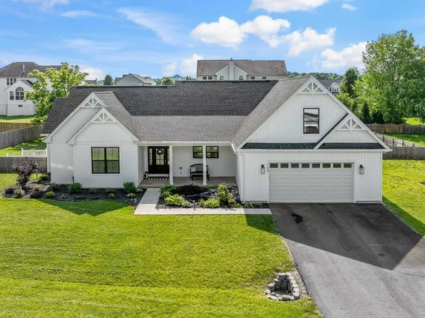 149 Moonstone Dr, Kearneysville, WV 25430