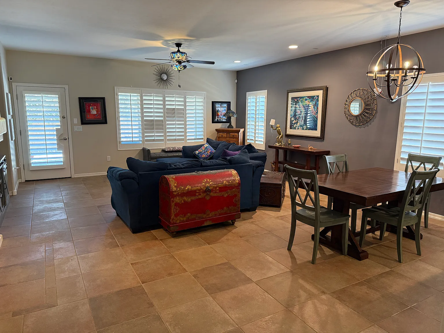 4 bed, 2100 sqft, $2,500 — Photo 4