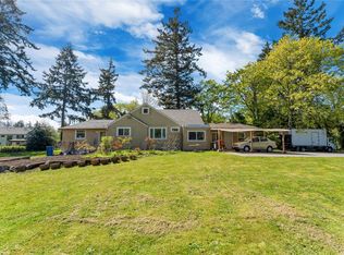 753 Sayward Rd, Saanich, BC V8Y1R3
