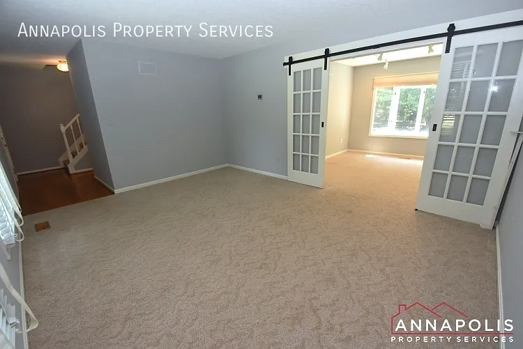 1915 Ridgewood Rd — Photo 6
