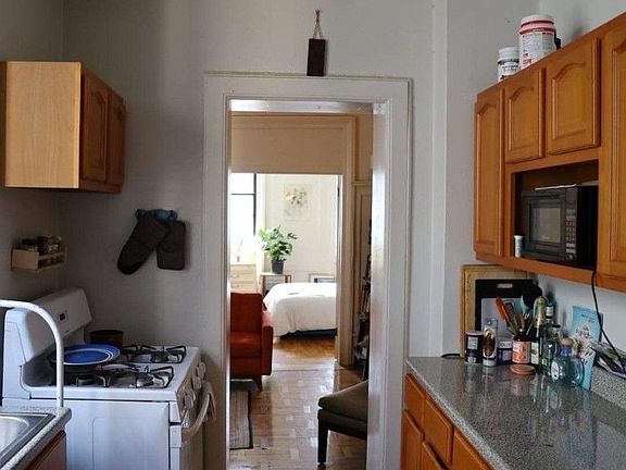 4th image of 449 W 153rd St APT 32