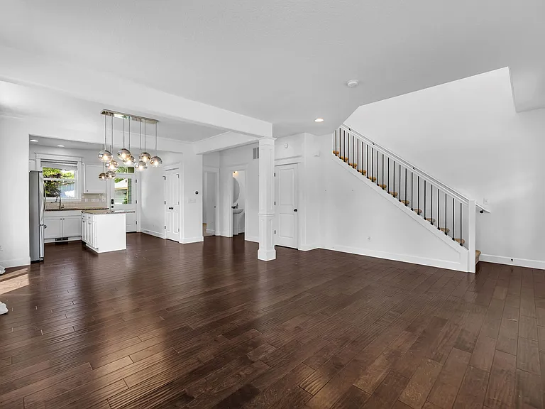 4625 N Hunt St — Photo 7