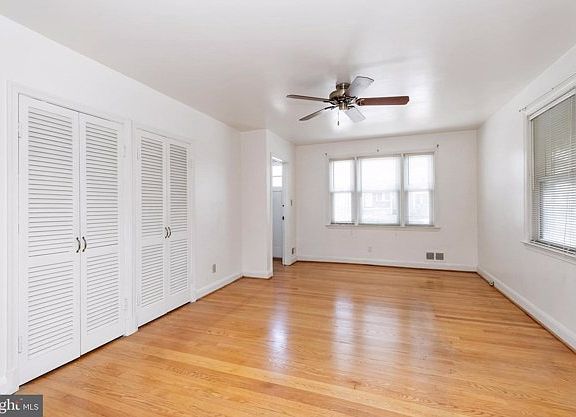3rd image of 28 Shady Nook Ave APT 1