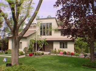 12 Beechwood Rd, Irvington, NY 10533