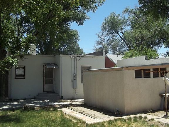 4th image of 831 Jackson St