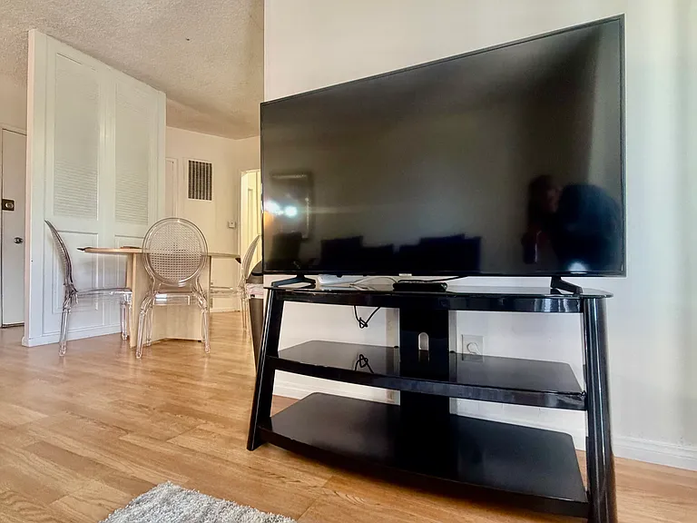 3724 Kelton Ave #3-2 — Photo 25