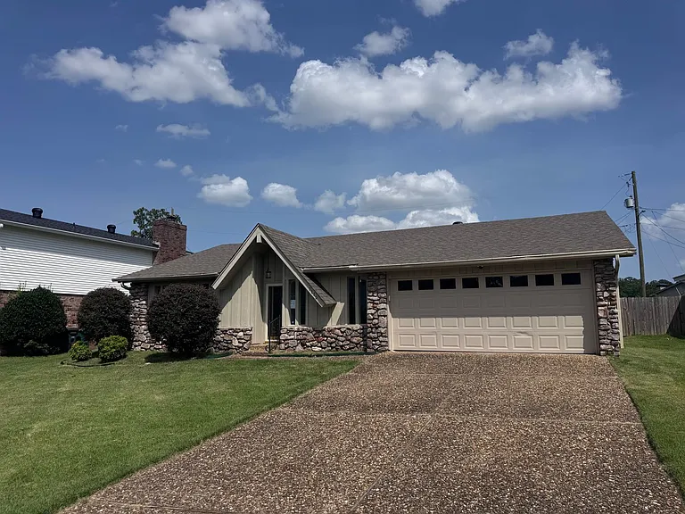 1115 Briar Creek Rd — Photo 91