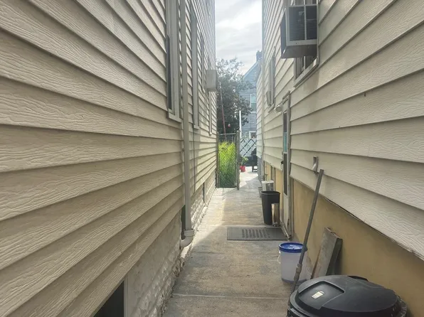 102 West 48th Street image 16 of 20