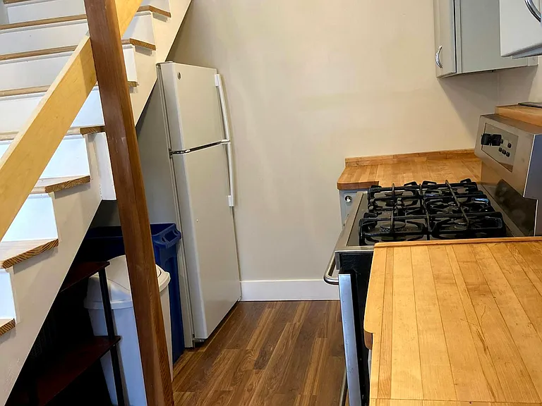 5 Mack Ave — Photo 7