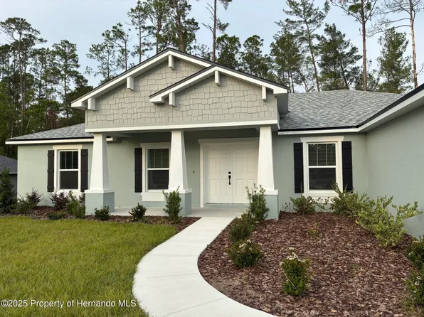 54 Village Center Dr, Homosassa, FL 34446