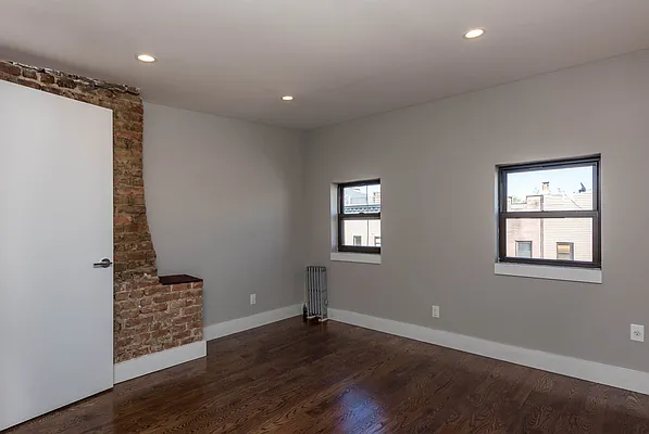 Rented by Nooklyn NYC LLC | media 19