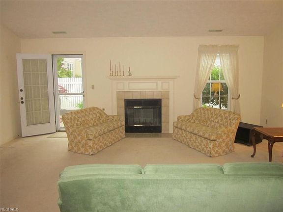 2nd image of 847 Knightsbridge Dr