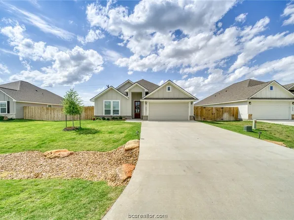 227 Brazos Bnd, Snook, TX 77878