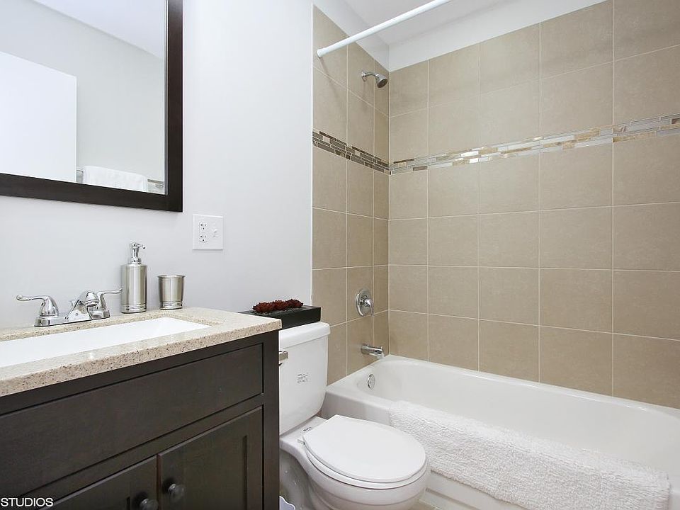2nd image of 9317 S Harlem Ave #2