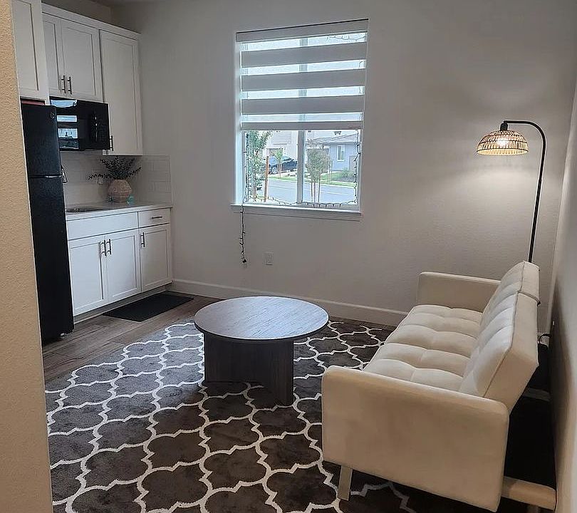 1st image of 10742 Reeve Ct