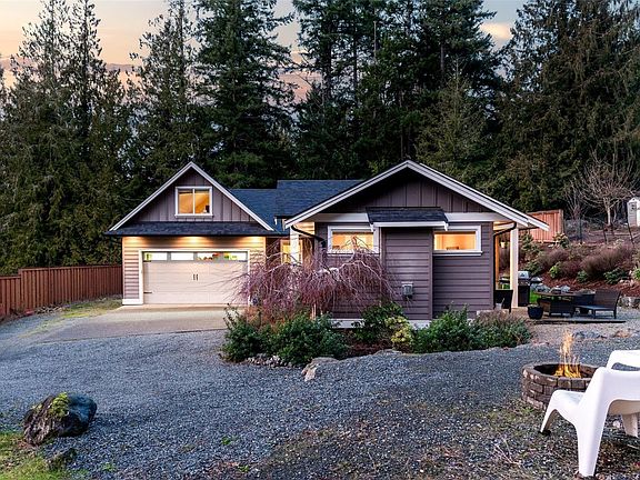4th image of 2629 Shawnigan Lake Rd