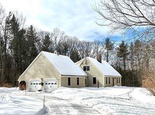 564 South Rd, Hopkinton, NH 03229