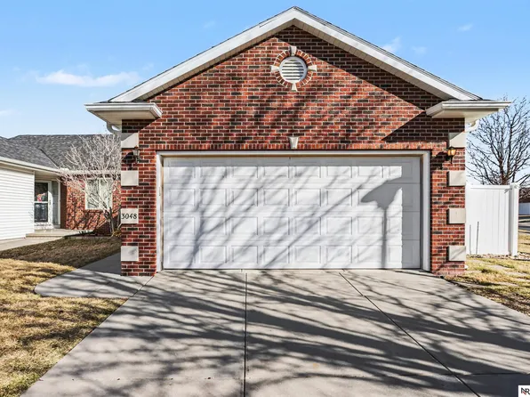 3048 Gallinas Dr, Lincoln, NE 68516