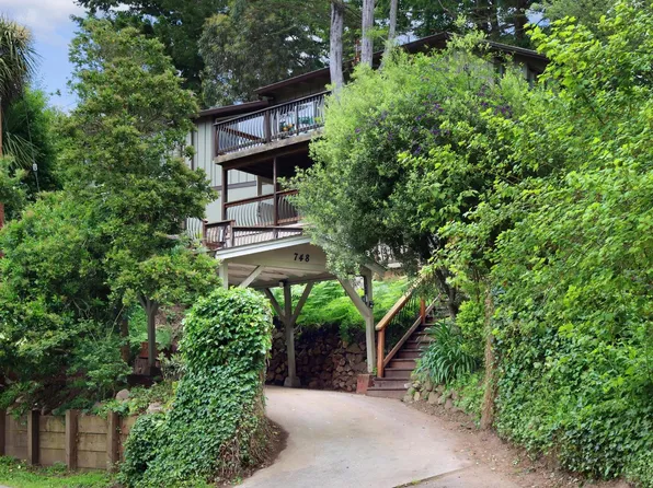 748 Encino Dr, Aptos, CA 95003