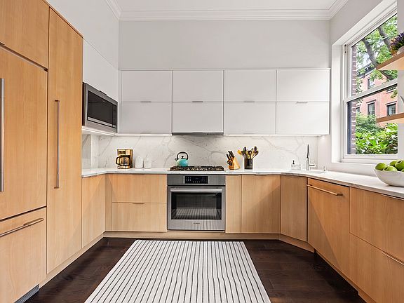 5th image of 410 Bergen St #2