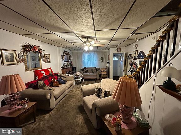 2nd image of 3109 Emerald St