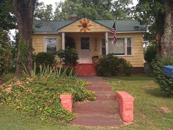 3rd image of 305 W End Ave