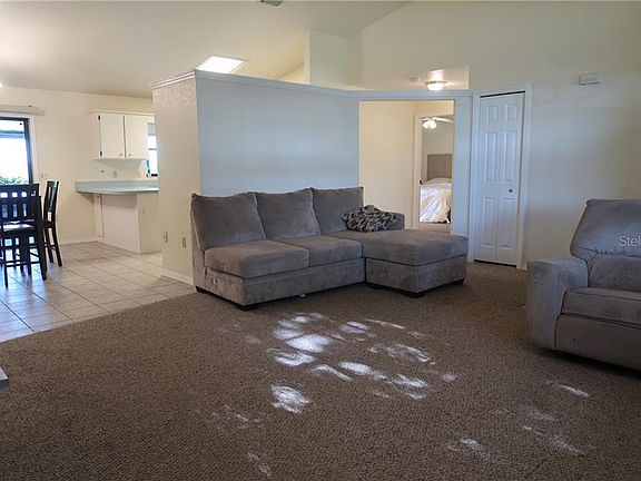 5th image of 2426 Pine Chase Cir