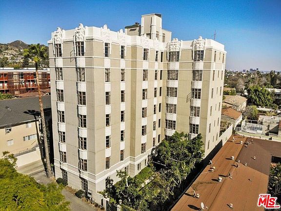 2nd image of 1314 N Hayworth Ave APT 703