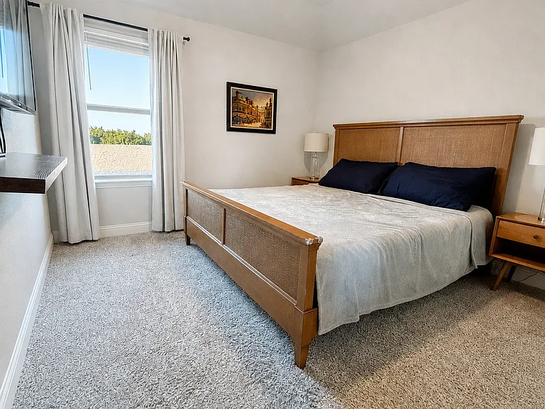 573 Hutchinson Ln — Photo 12