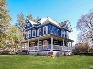 152 E Clinton Ave, Bergenfield, NJ 07621