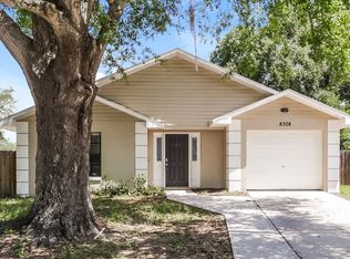 8308 Hedgeway Pl, Tampa, FL 33637
