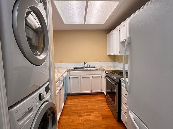 4th image of 7006 NE 43rd St APT A
