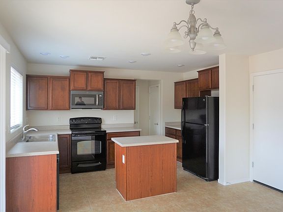4th image of 4713 W Juniper Ave